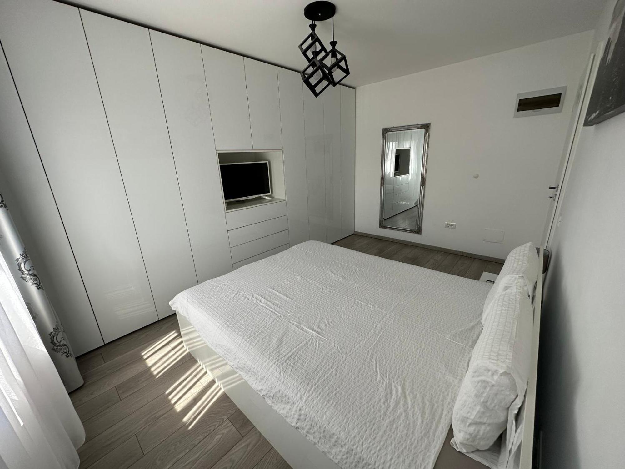 Venetia Apartament - Timisoara Apartment ภายนอก รูปภาพ